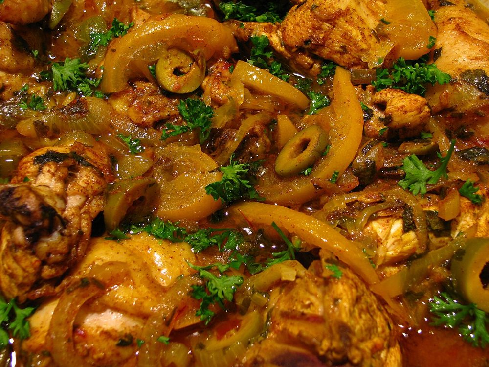 Hähnchen-Tajine mit Salzzitronen und Oliven