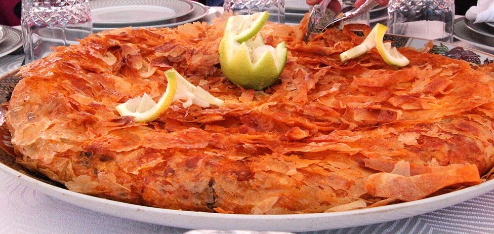Goldene Pastilla mit Meeresfrüchten